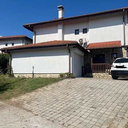 Villa Dreams In Golf Club Ibar